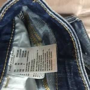 2 pairs of American eagle jeans (2 pairs)
